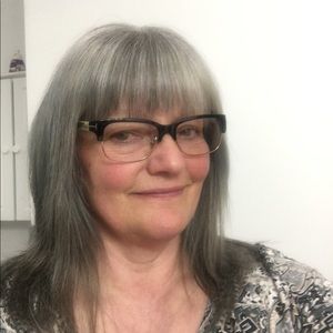 Meet your Posher, Estelle